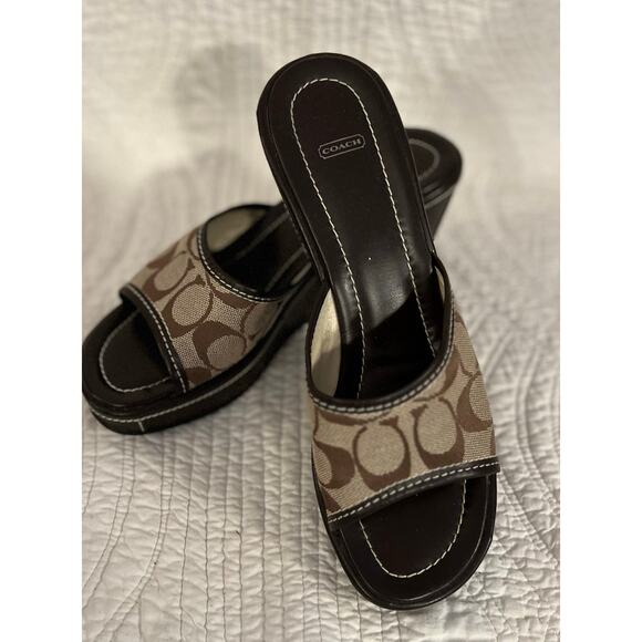 Coach monogram wedges
Made in Italy 
Size 8  B - Picture 2 of 4